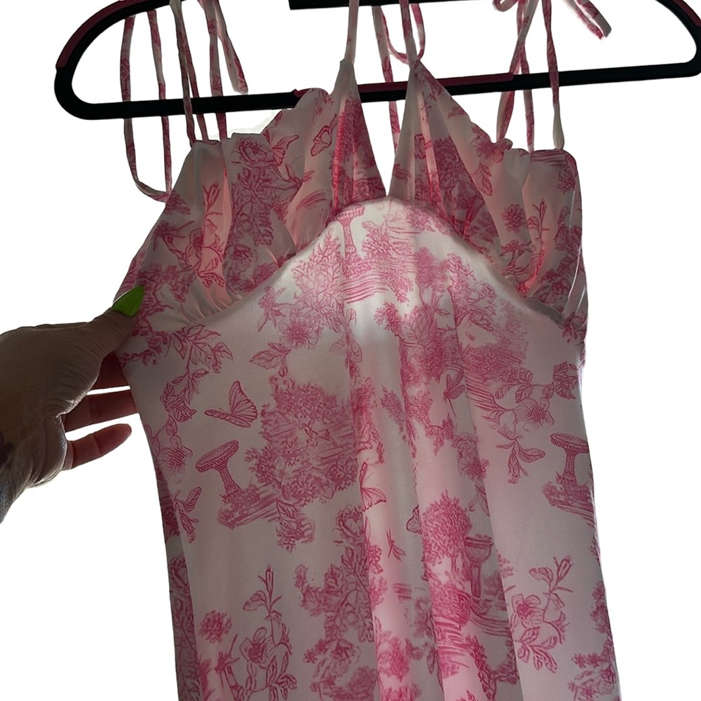 Pink and white fitted dress in medium